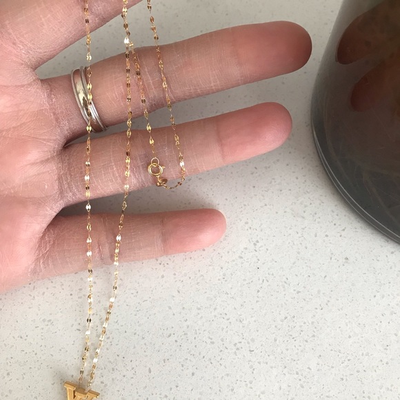 18K Saudi Gold Necklace with One pendant (Random) - Picture 3 of 6